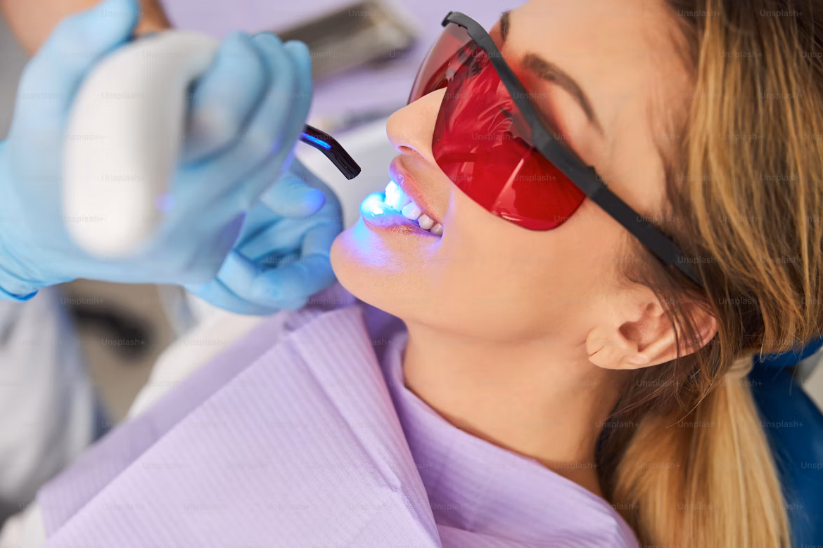 تبييض الاسنان بالليزر في التجمع الخامس